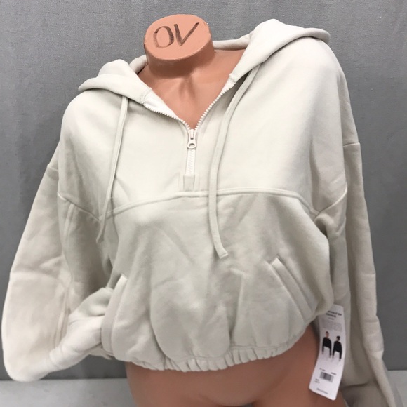 alo yoga stadium half zip hoodie